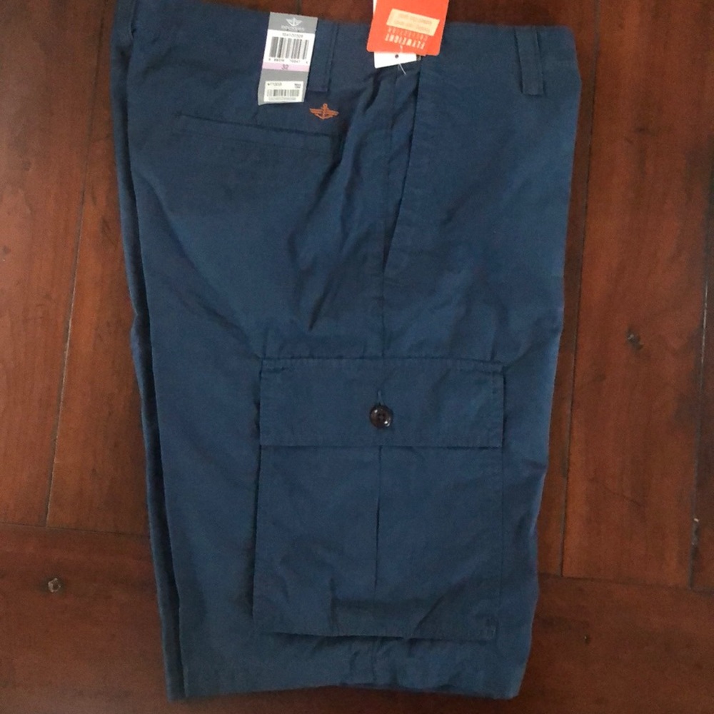 NWT - Dockers blue men shorts- size 32
